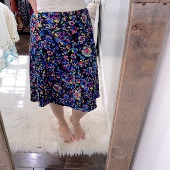 Lularoe floral skirt size XLarge - Picture 1 of 6
